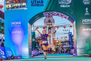 BIB: 3105
                            <button type="button" onclick="openModal(21794998)" class="btn btn-primary btn-sm float-right btn-popup" data-toggle="modal" data-target=".modal-high-quality">
                        <i class="fas fa-shopping-cart"></i> Add to Cart
                    </button>
                                            <button type="button" onclick="isThisMe(21794998, true)" class="btn btn-success btn-sm float-right btn-popup btn-isme hidden" data-toggle="tooltip" data-placement="bottom" title="นี่คือรูปของคุณใช่ไหม คลิกที่นี่เพื่อเอาเข้าอัลบั้ม">
                        <i class="fas fa-plus"></i> Add to album
                    </button>
                    <button type="button" onclick="isThisMe(21794998, false)" class="btn btn-warning btn-sm float-right btn-popup btn-isnotme hidden">
                        <i class="fas fa-ban"></i> Remove from album
                    </button>